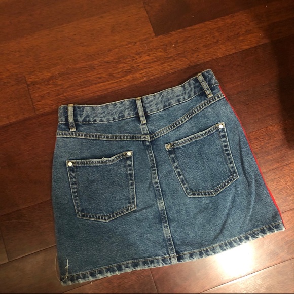 Zara Denim Skirt - Picture 3 of 4